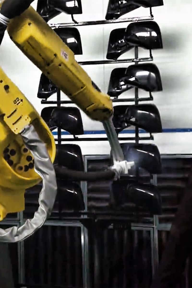 robotizzata per la finitura robotizzata delle superfici dei pezzi di ghiaccio secco nella fabbrica automobilistica