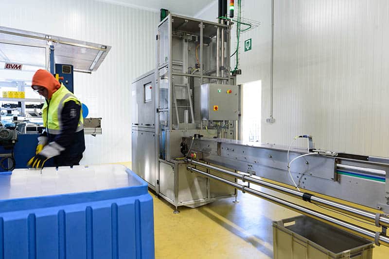 produzione di ghiaccio secco per la ristorazione aerea