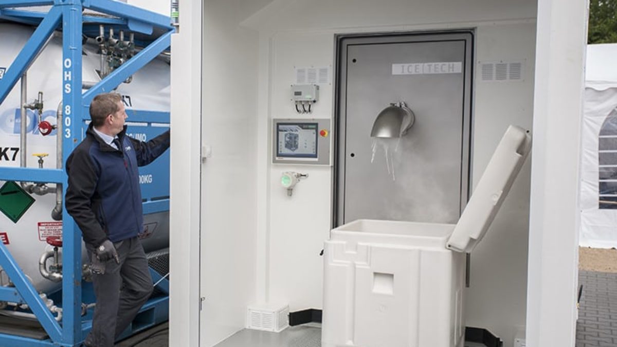 Dry Ice for Medical & Pharmaceutical Shipments Cold Jet